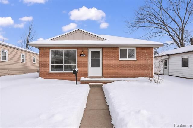 Property Photo:  3828 Edgar Avenue  MI 48073 