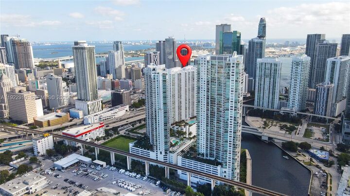 Property Photo: 350 S Miami Ave 1803 FL 33130