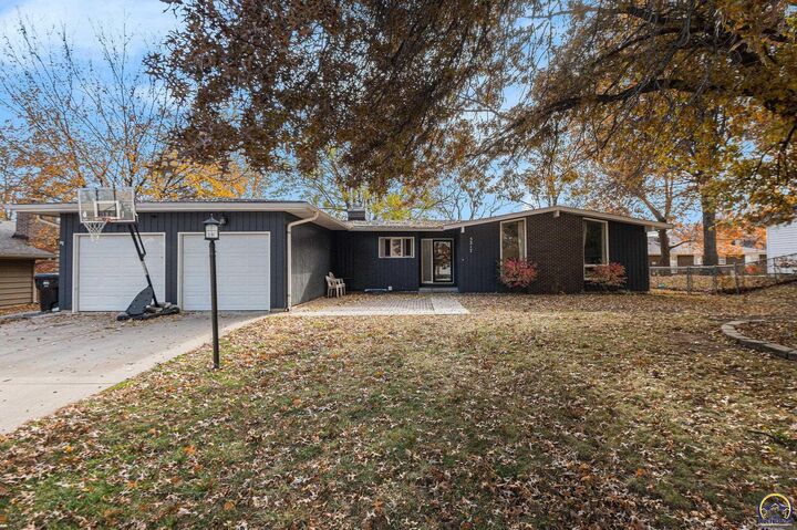 Property Photo: 5217 SW Belle Ter KS 66604