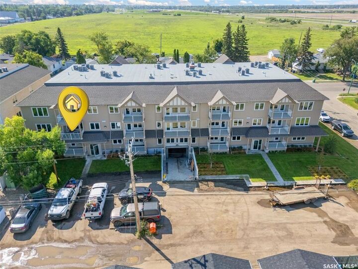 318 108th Street W 202  Saskatoon SK S7N 1P8 photo