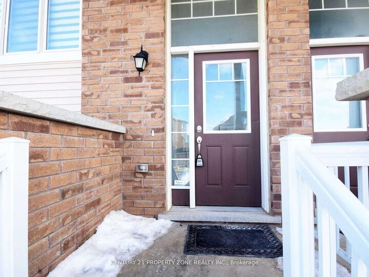 Property Photo: 108 Bannister Crescent ON L7A 0G2