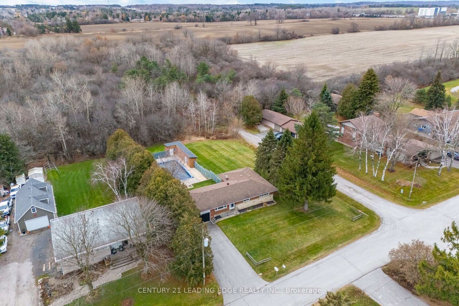 Photo de la propriété: 29 Joyce Boulevard ON L4A 4N4