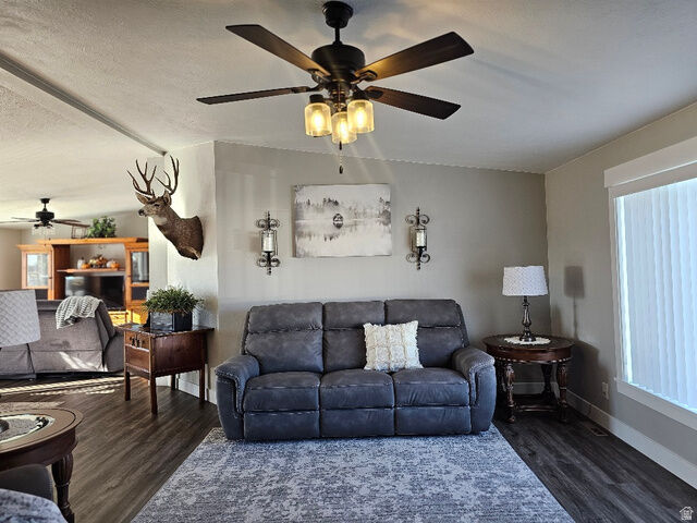 Property Photo: 217 W 2100 S UT 84078