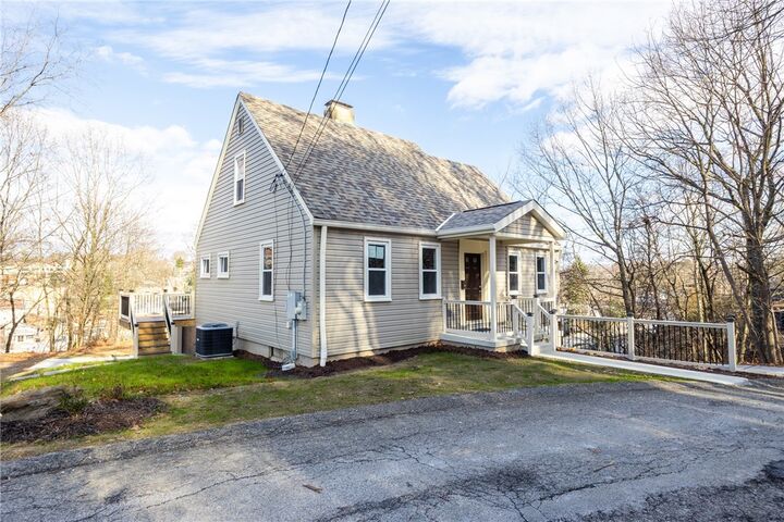 Property Photo: 5 N Park Rd PA 15229