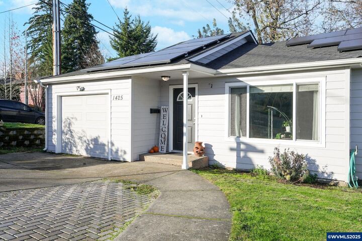 Property Photo:  1425 Marshall Dr SE  OR 97302 