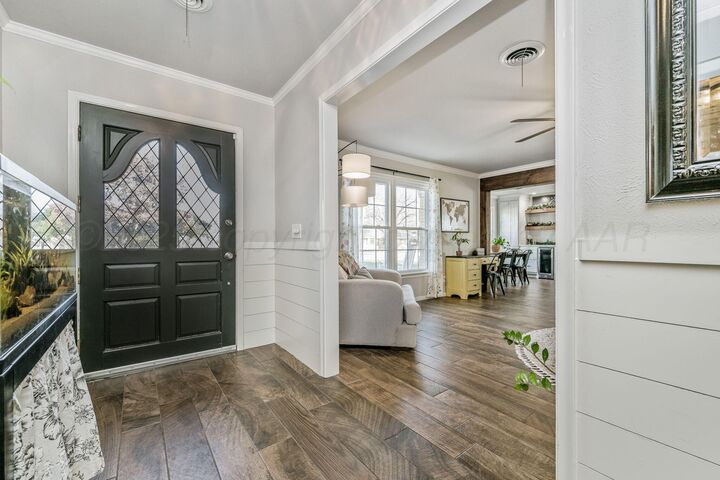 Property Photo: 6701 Gainsborough Road TX 79106-2812