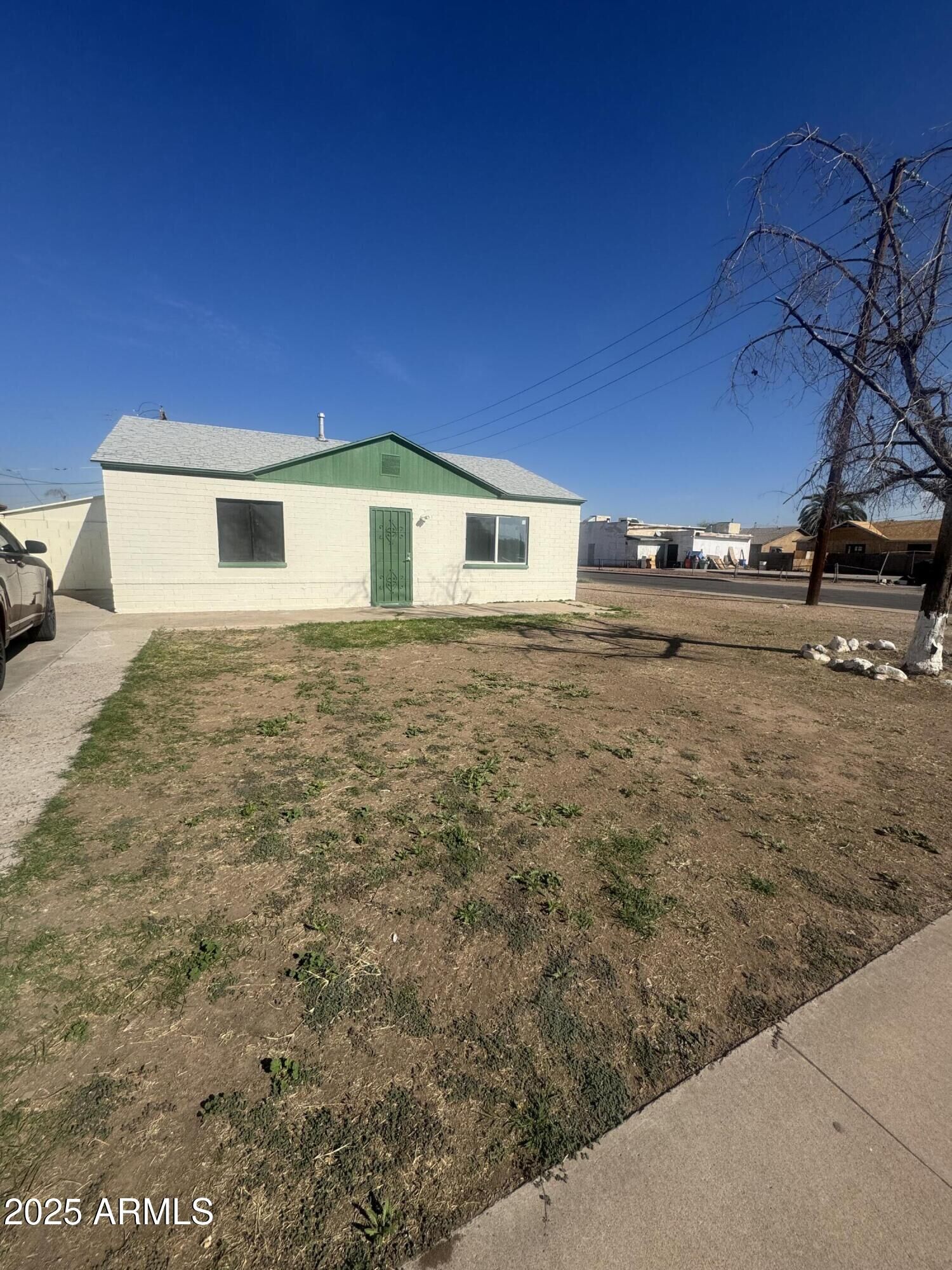 Property Photo:  2502 W Jefferson Street  AZ 85009 