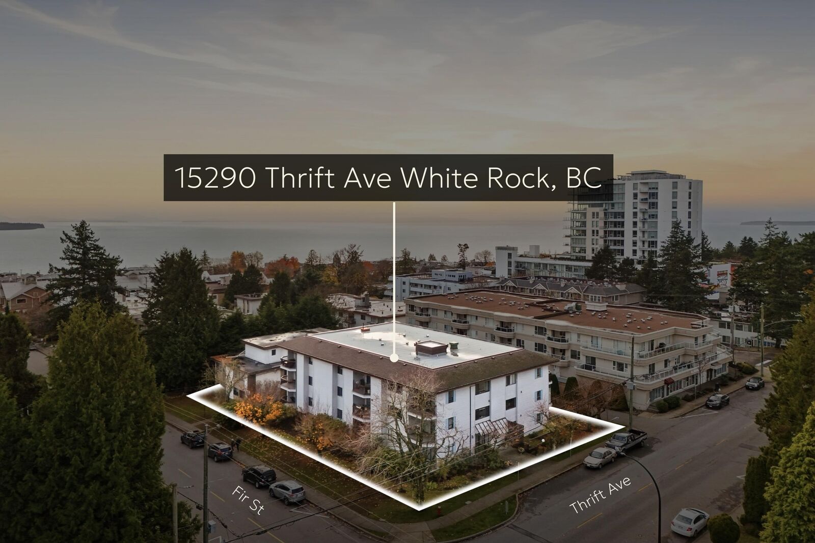 Property Photo: 15290 Thrift Avenue 104 BC V4B 2L8