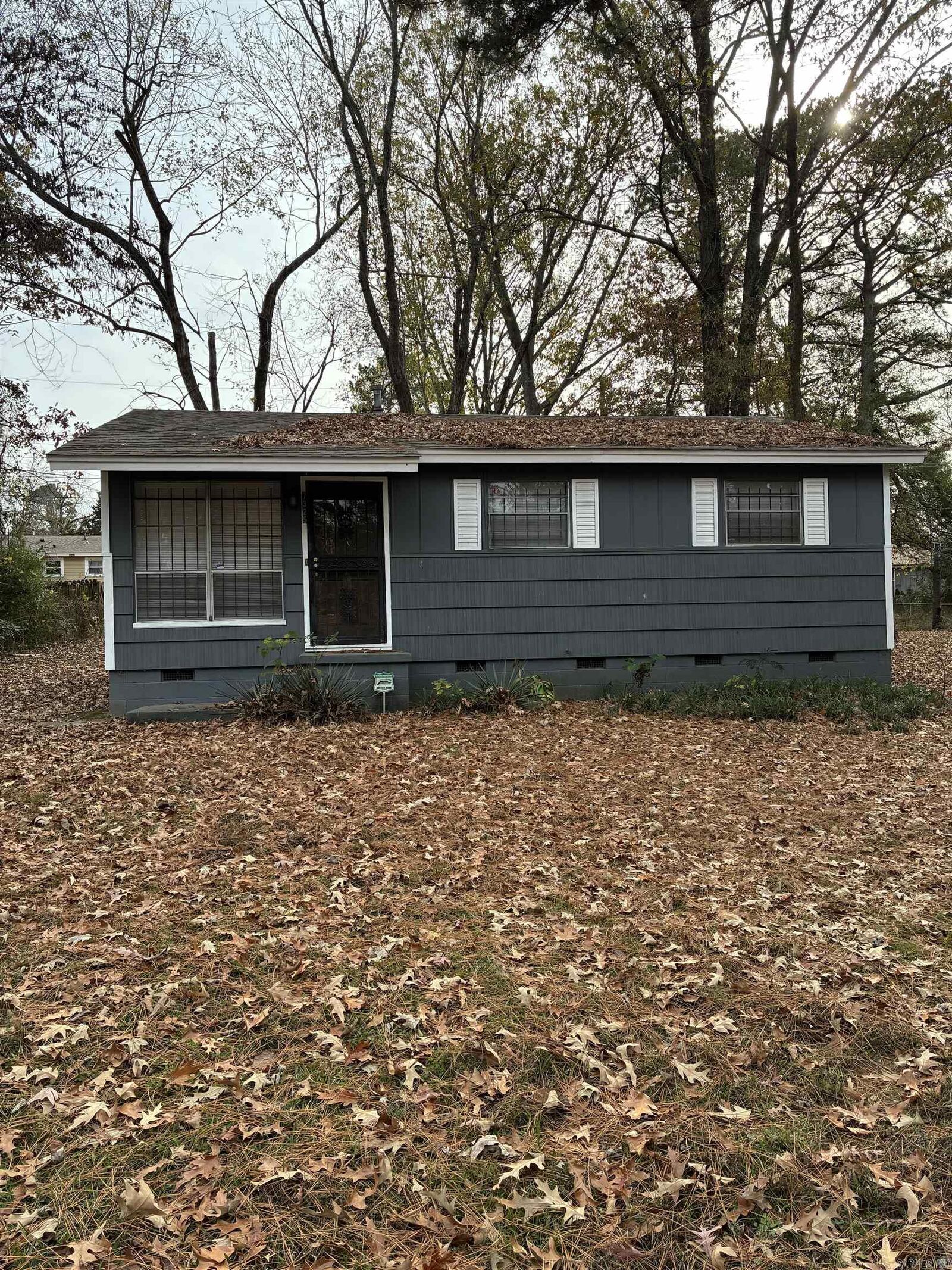 Property Photo: 7325 Knollwood Dr AR 72209