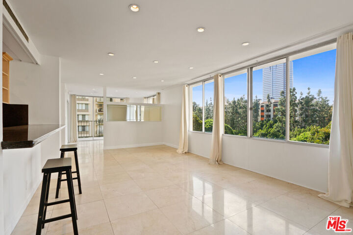 Property Photo:  2160 Century Park  CA 90067 