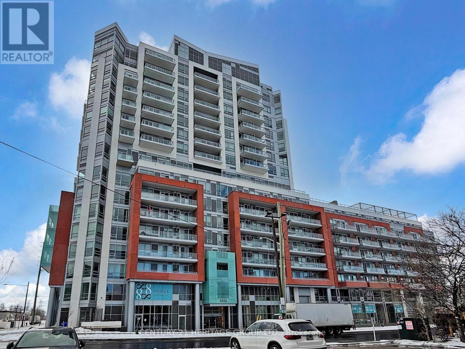 Property Photo:  8888 Yonge Street 701  ON L4C 6Z1 