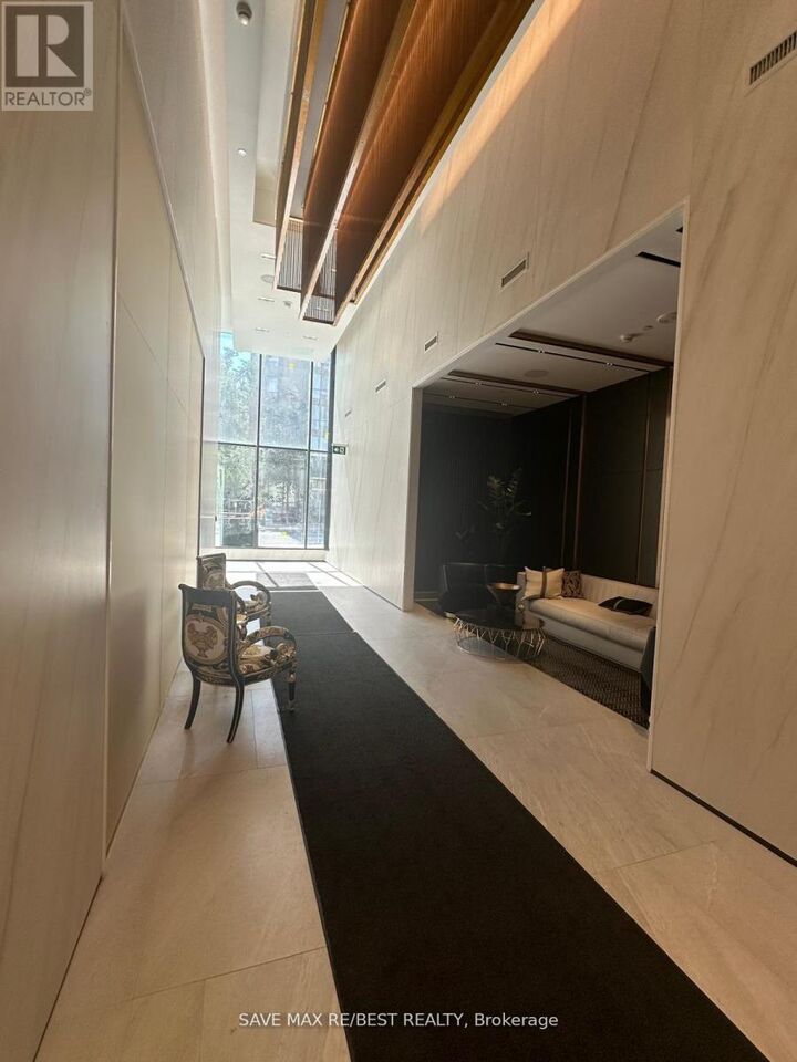 Property Photo:  319 Jarvis Street 3707  ON M5B 0C8 