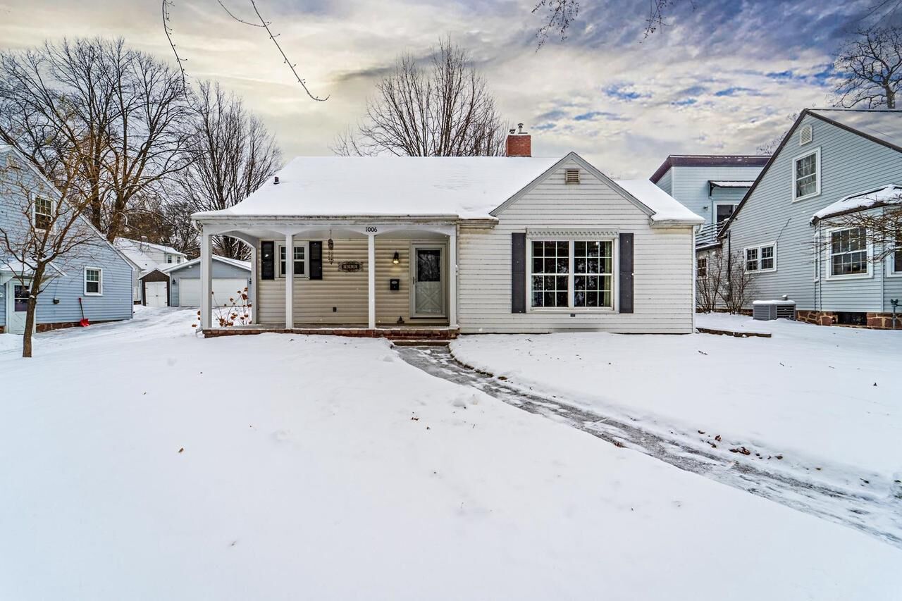 Property Photo:  1006 Stewart Avenue  WI 54401 