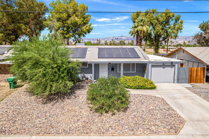 Property Photo: 77640 California Drive CA 92211