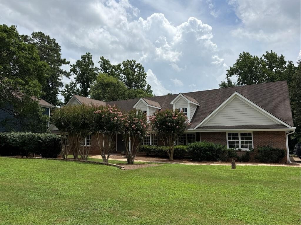 Property Photo:  937 Hidden Falls Lane SE  GA 30082 