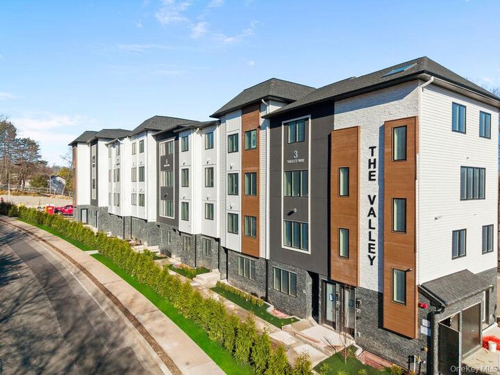 5 Valley Way 220  Spring Valley NY 10977 photo