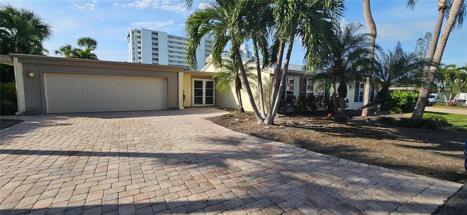 Property Photo:  108 Whispering Sands Drive V26  FL 34242 