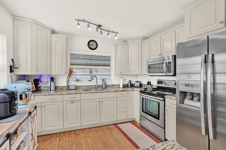 Property Photo:  8330 Paddlewheel Street  FL 33637 