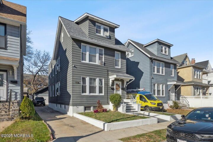 Property Photo:  129 Brookwood Street  NJ 07018 