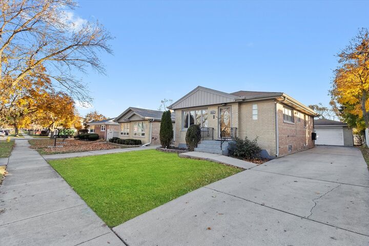 Property Photo: 8653 N Merrill Street IL 60714