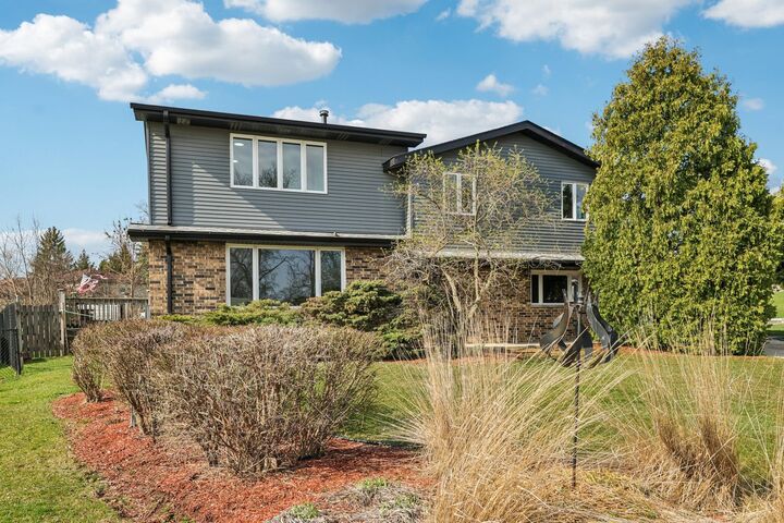 Property Photo:  8853 W 97th Place  IL 60465 