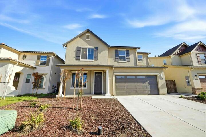 Property Photo:  452 Liberty Court  CA 93960 