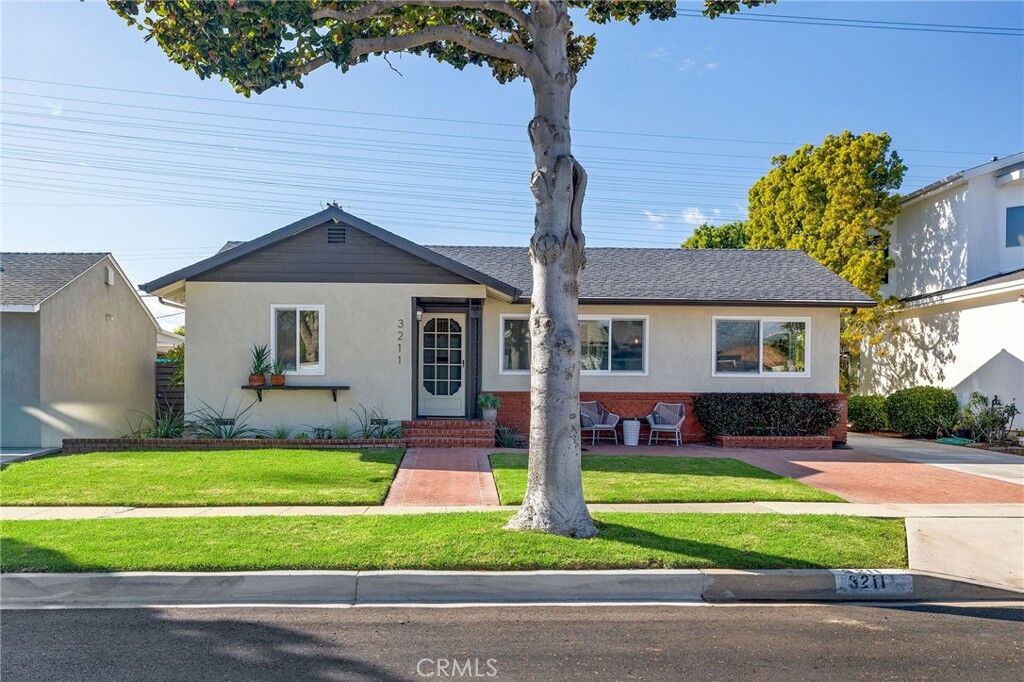 Property Photo: 3211 Gibson Place CA 90278