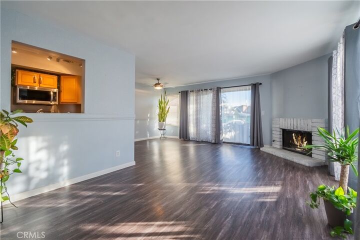 Property Photo:  2264 Rose Avenue  CA 90755 