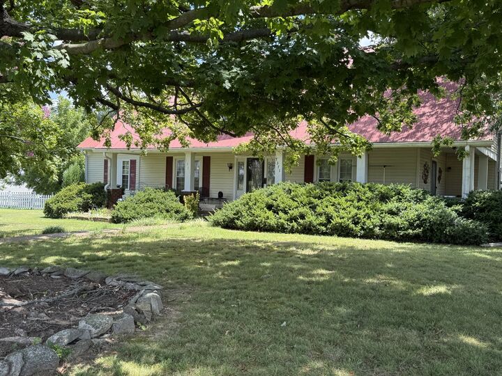 Property Photo:  3371 Highway 76  TN 37048 