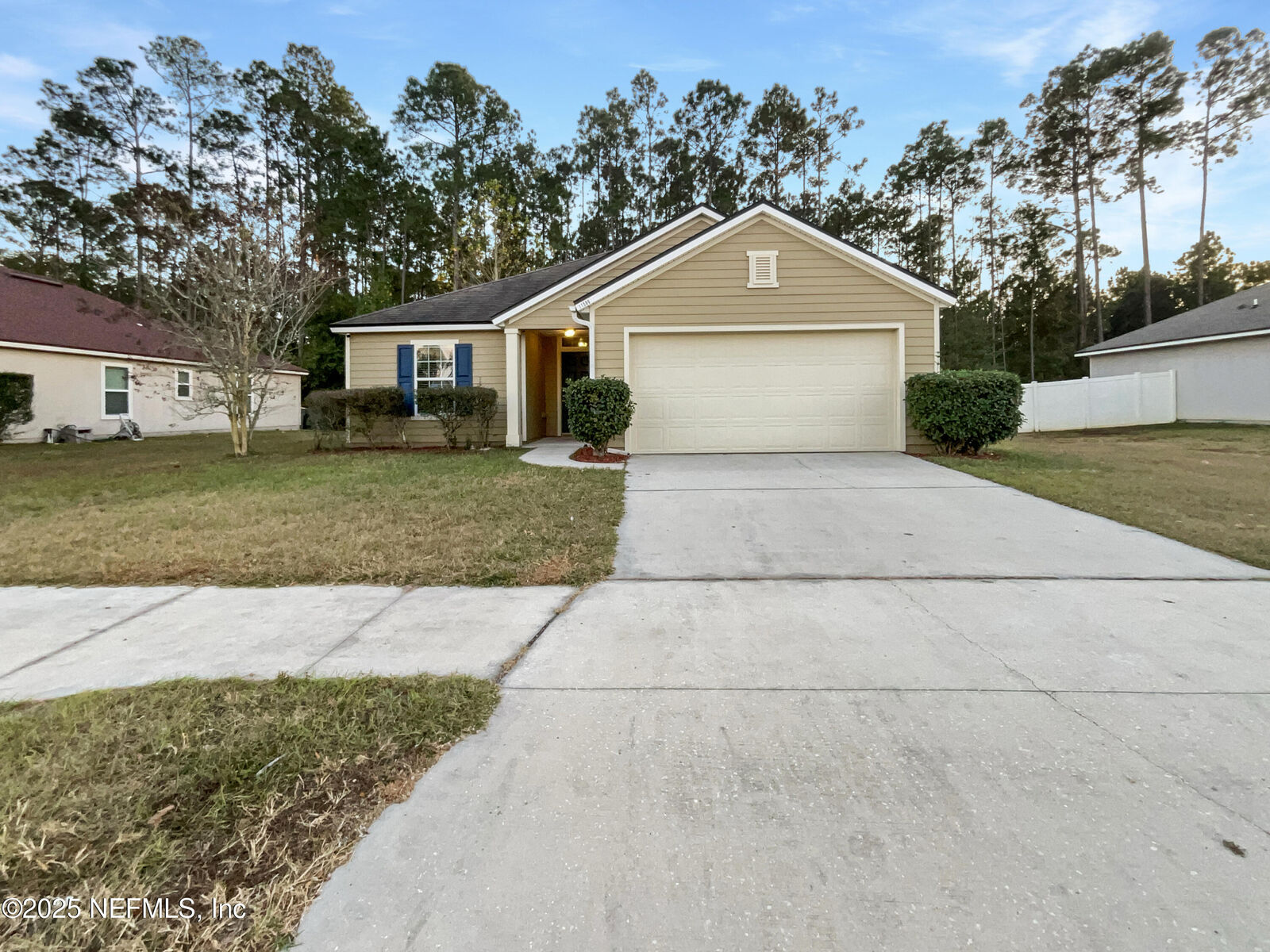 Property Photo:  11566 Carson Lake Drive  FL 32221 