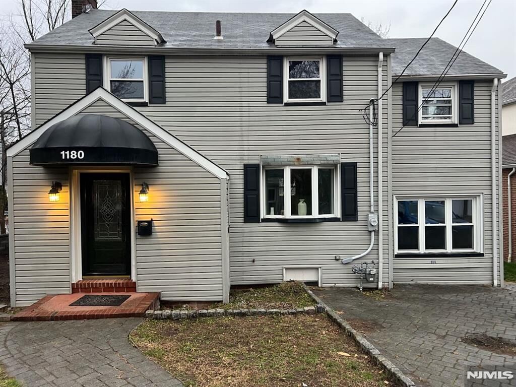 Property Photo:  1180 Cumbermeade Road  NJ 07024 