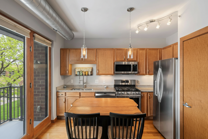 Property Photo:  15 E Franklin Avenue 330  MN 55404 