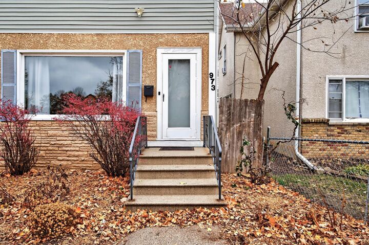 Property Photo:  973 Randolph Avenue  MN 55102 