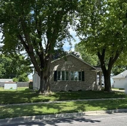 Property Photo:  811 Tilden Street  MN 56031 