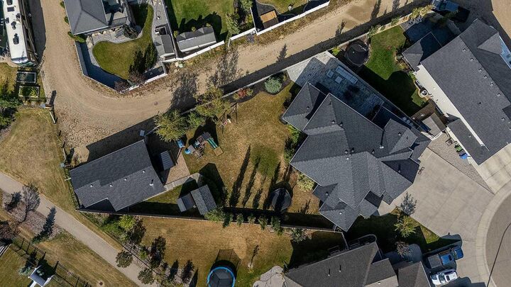 Property Photo:  26 Van Horn Close  AB T4R 0N3 