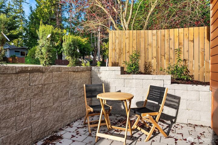 Property Photo:  12002  20th Street NE 3  WA 98125 