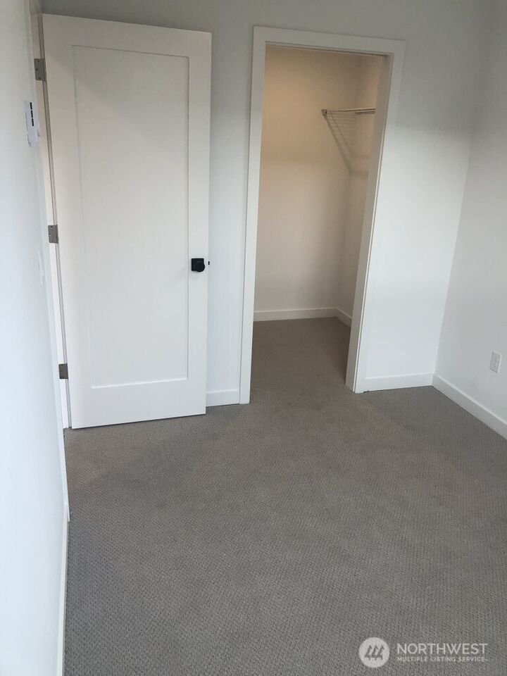 Property Photo: 620 N 41st Street WA 98103