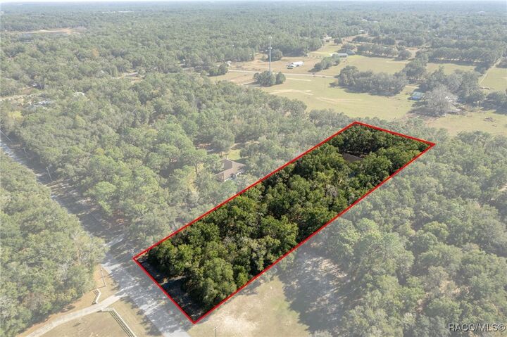 Property Photo: 2656 E Hampshire Street FL 34453