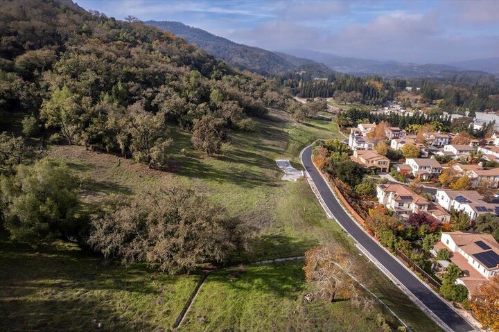 Property Photo:  2874 Berwick Avenue  CA 95020 