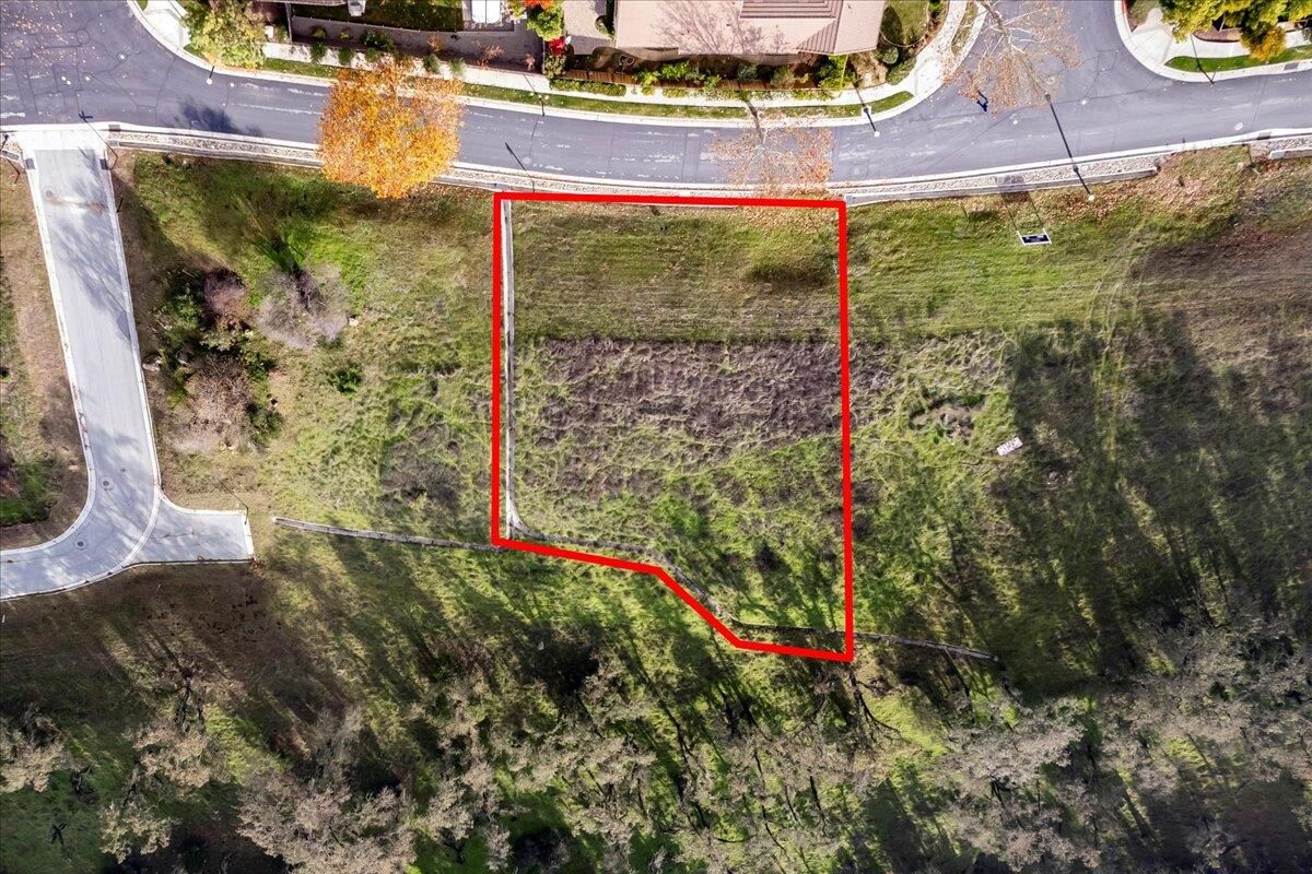 Property Photo:  2820 Berwick Avenue  CA 95020 