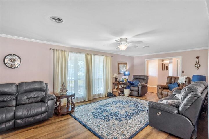 Property Photo:  2521 St Joseph Street  LA 70663 