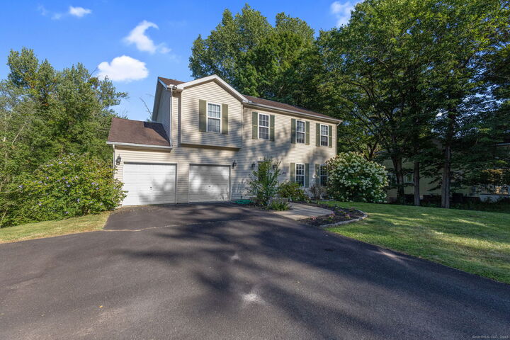 Property Photo:  943 Mount Vernon Road  CT 06489 