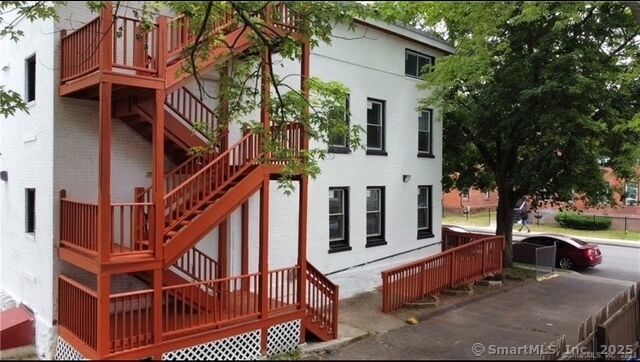 Property Photo: 33 Center Street 2nd Floor CT 06120