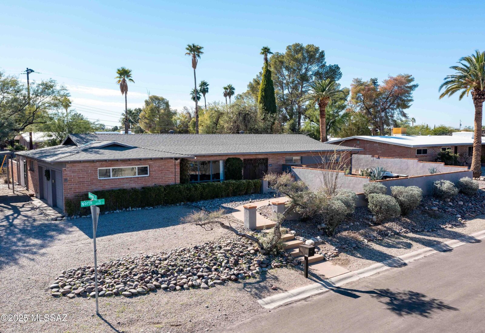 Property Photo:  5984 E North Street  AZ 85712 