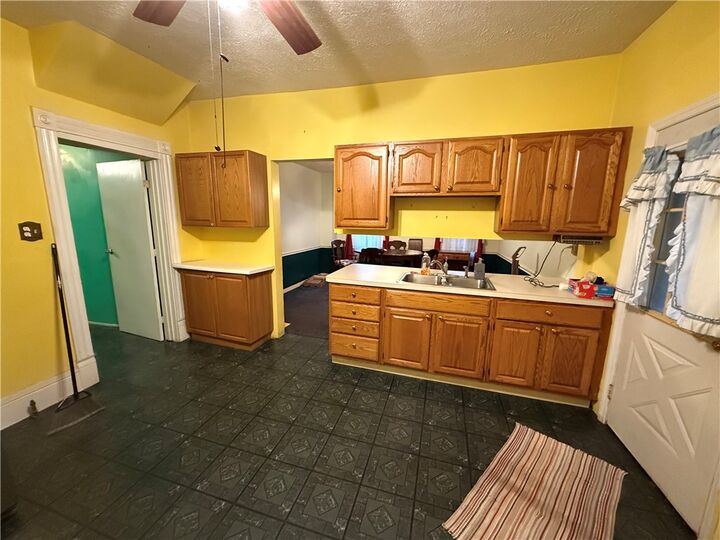 Property Photo: 154 S Richhill Street PA 15370