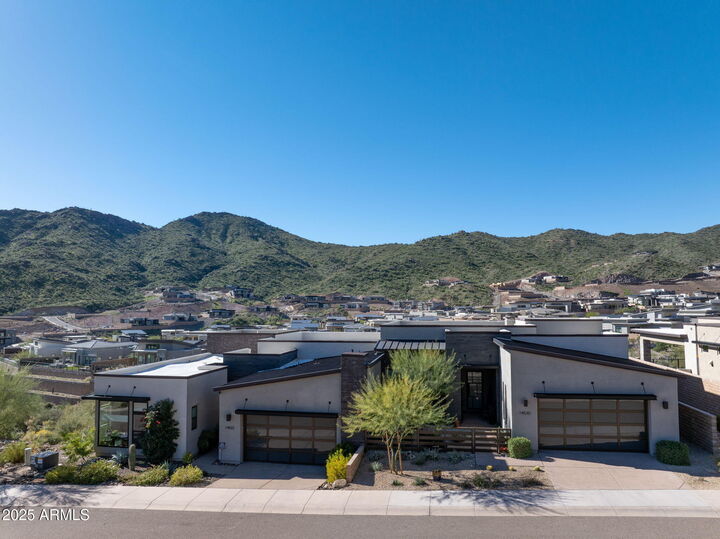 Property Photo:  14530 N Adero Canyon Drive  AZ 85268 
