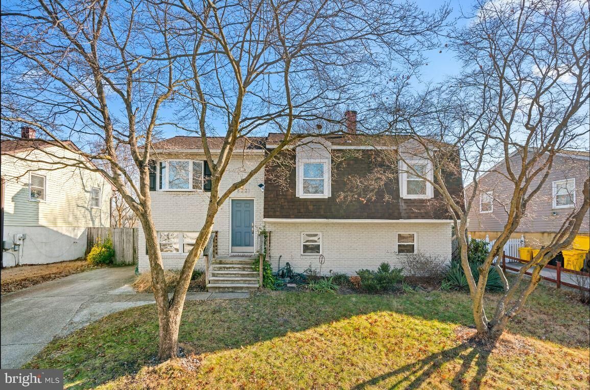 Property Photo:  8221 Millfield Court  MD 21108 