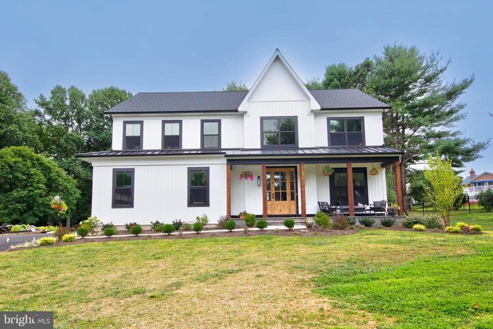 18707 Frederick Road  Parkton MD 21120 photo