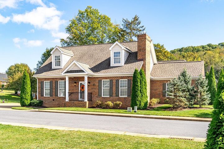 70 Peyton Randolph Ct  Harrisonburg VA 22802 photo