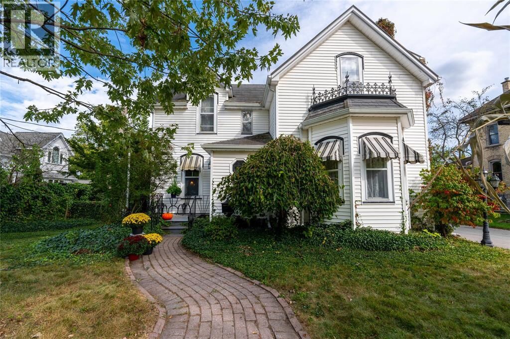 Property Photo: 438 Emmeline Street ON N0N 1R0